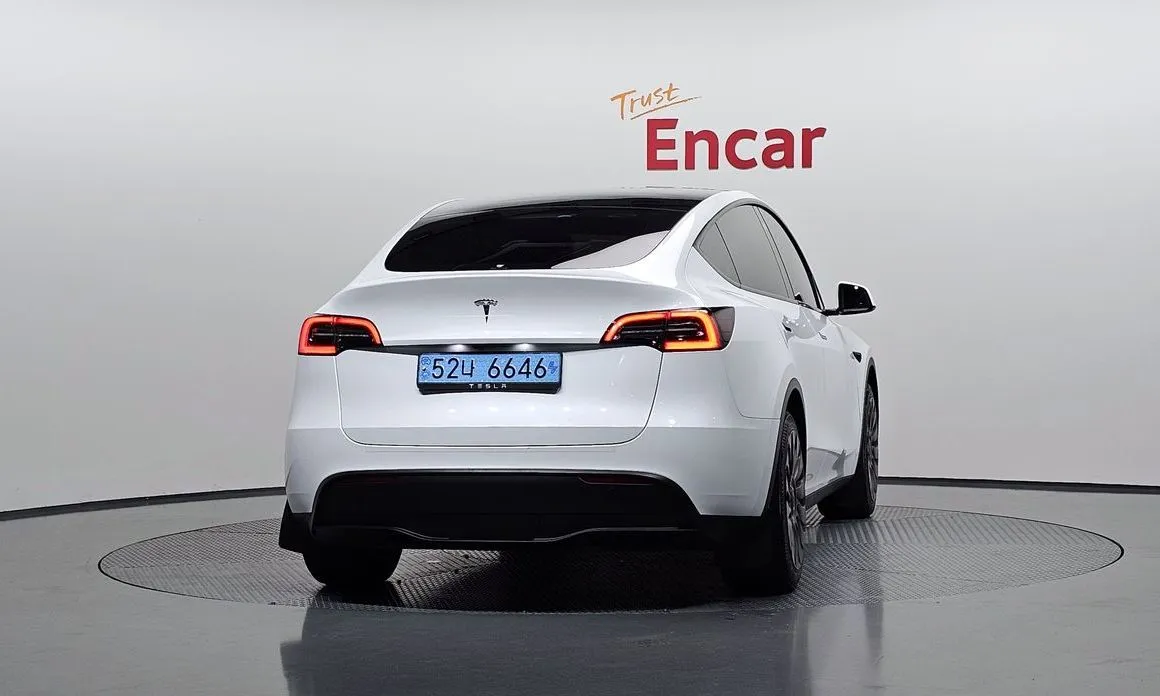 Tesla Model Y — фото 2
