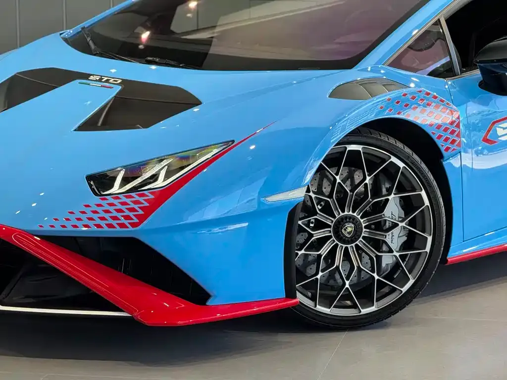Lamborghini Huracan — фото 7