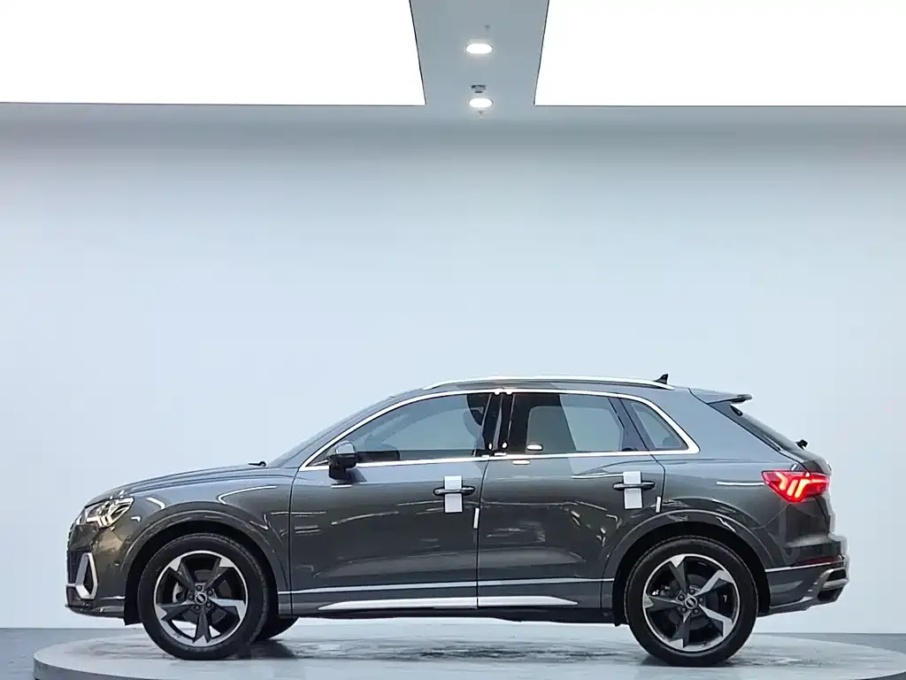 Audi Q3 — фото 5
