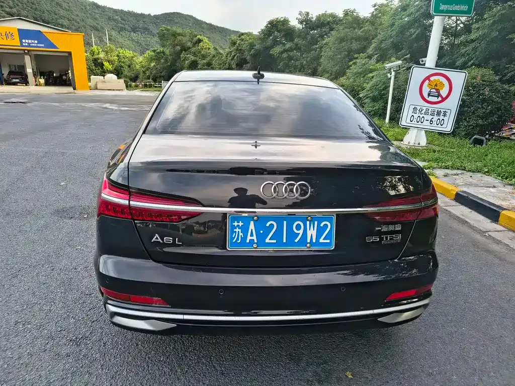 Audi A6L — фото 9