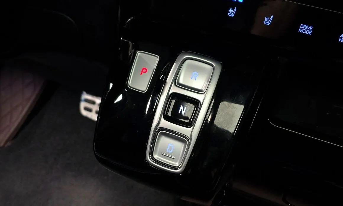 Hyundai Staria 2023 из KR, фото 2