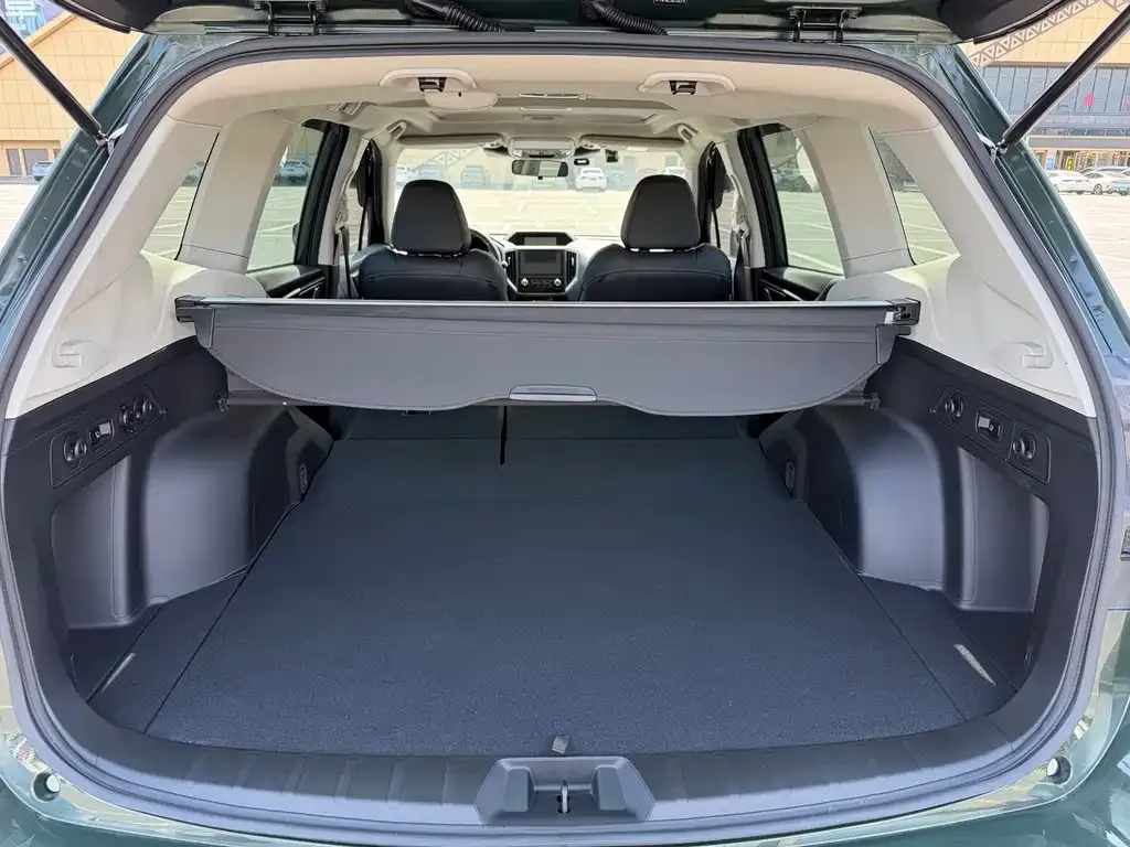 Subaru Forester — фото 3