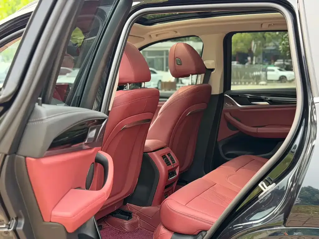 BMW X3 2024 из CN, фото 10