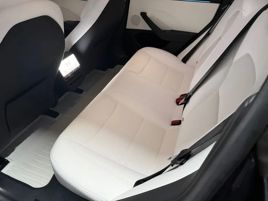 Tesla Model 3 2025 из KR, фото 8