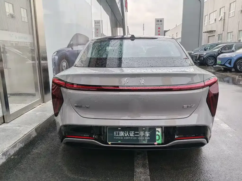 Hongqi EH7 — фото 8
