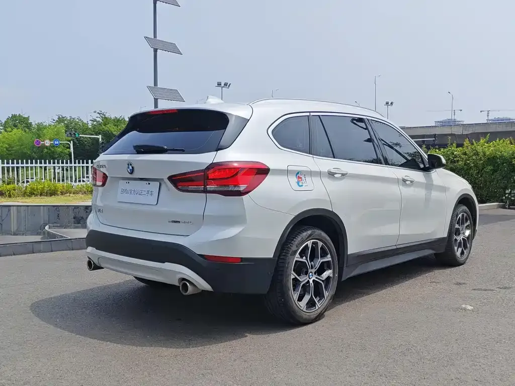 BMW X1 — фото 2