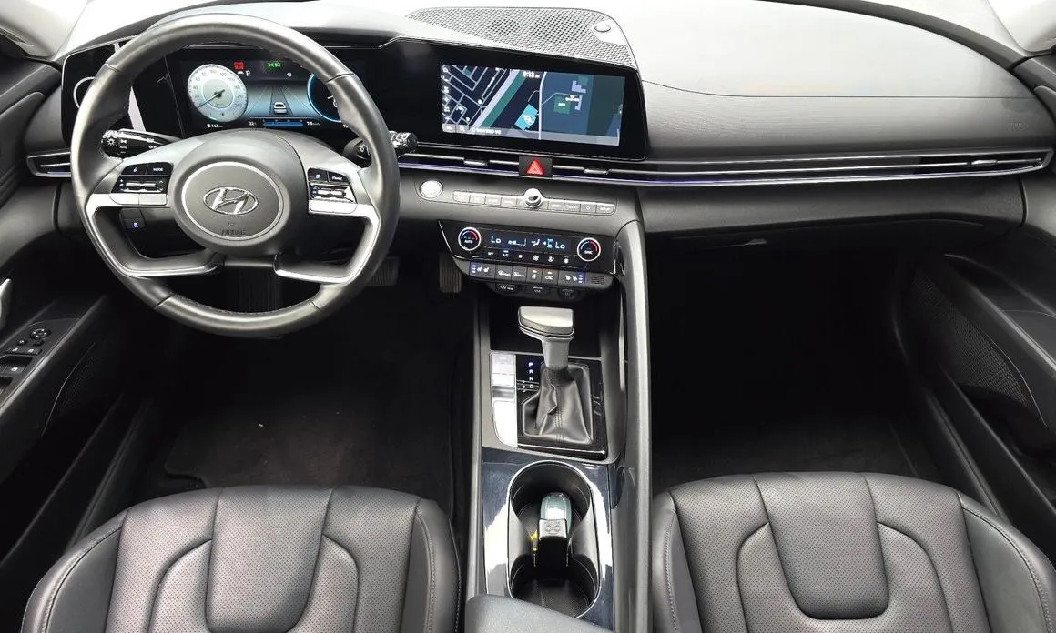 Hyundai AVANTE — фото 4