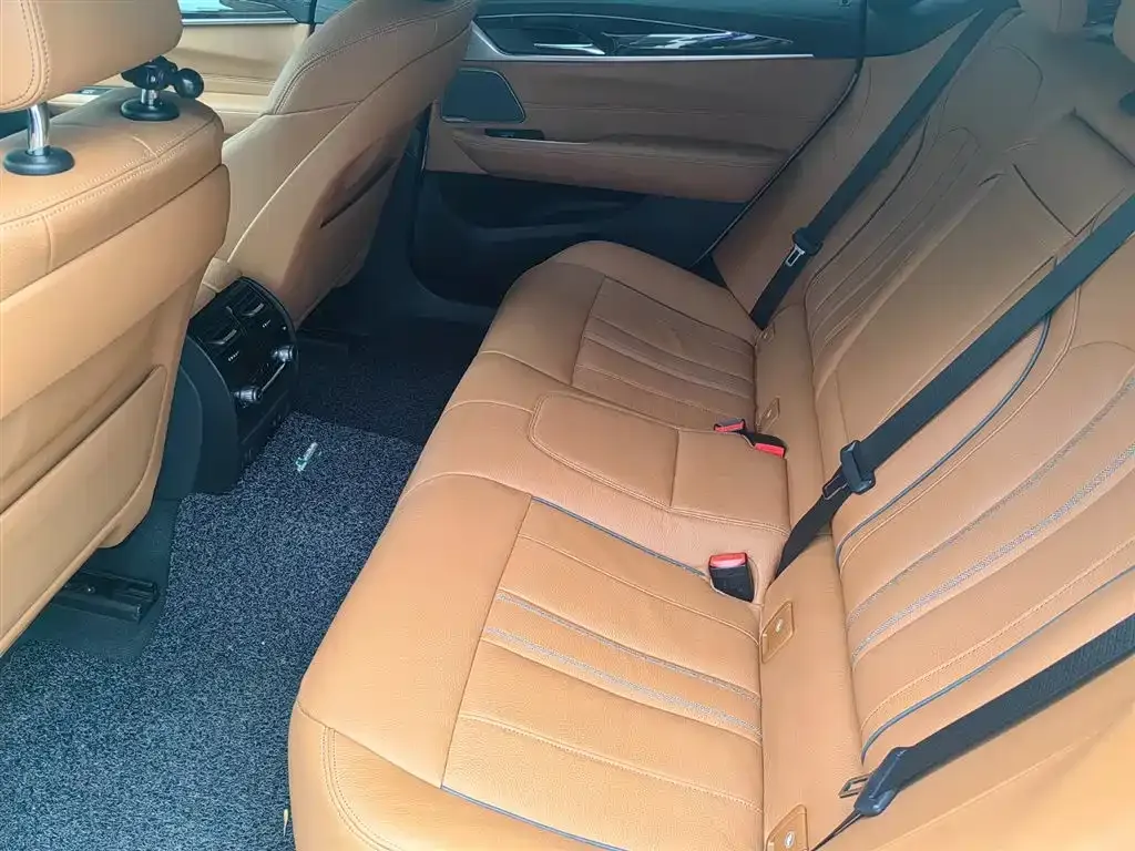 BMW 6 Series GT — фото 3