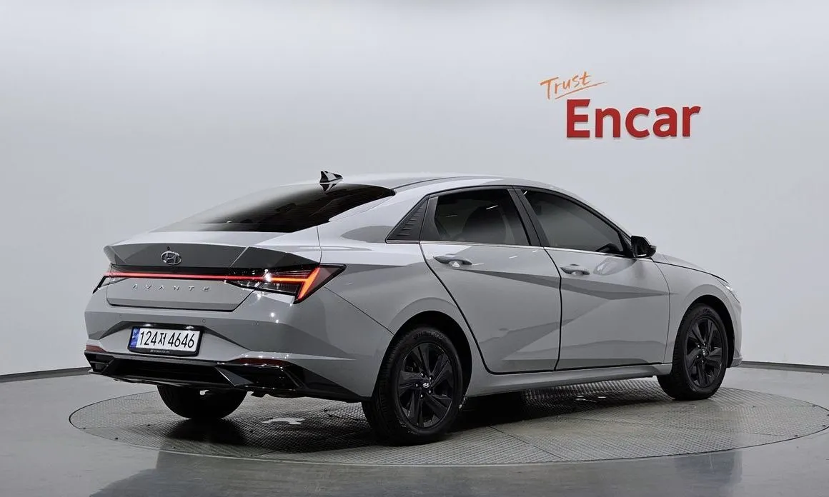 Hyundai AVANTE — фото 8