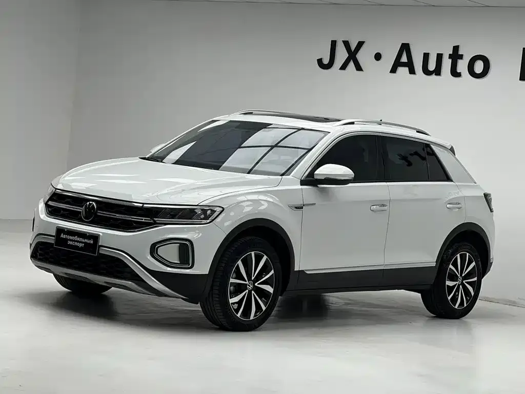 Volkswagen T-Roc — фото 1