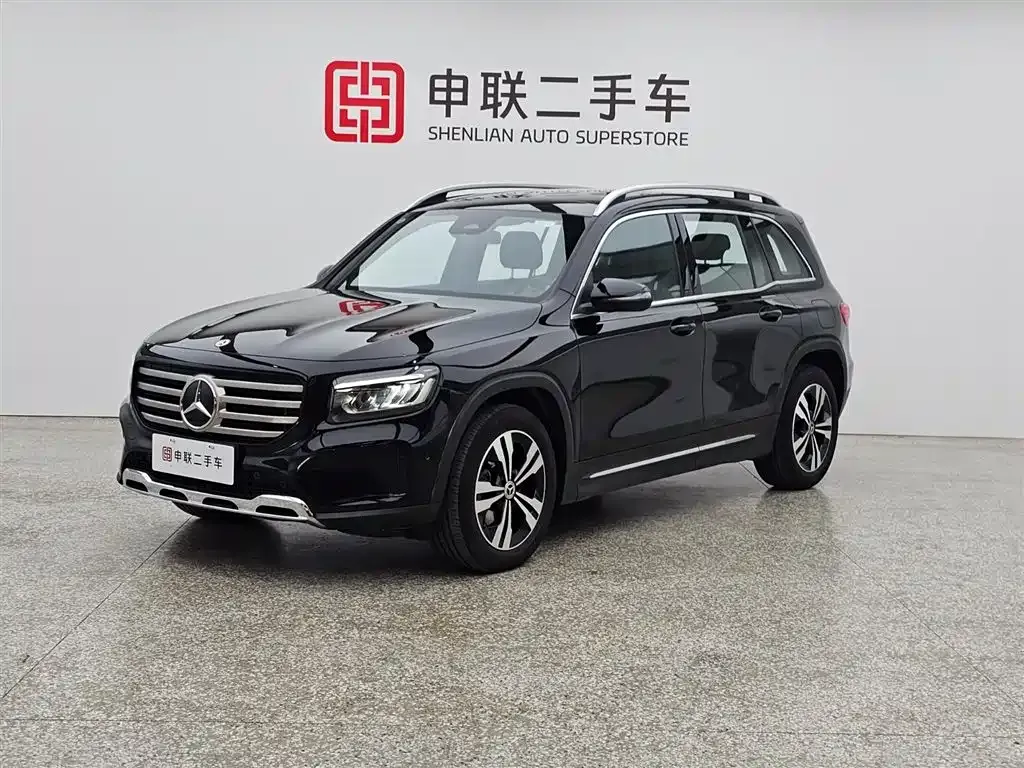 Mercedes-Benz GLB — фото 1