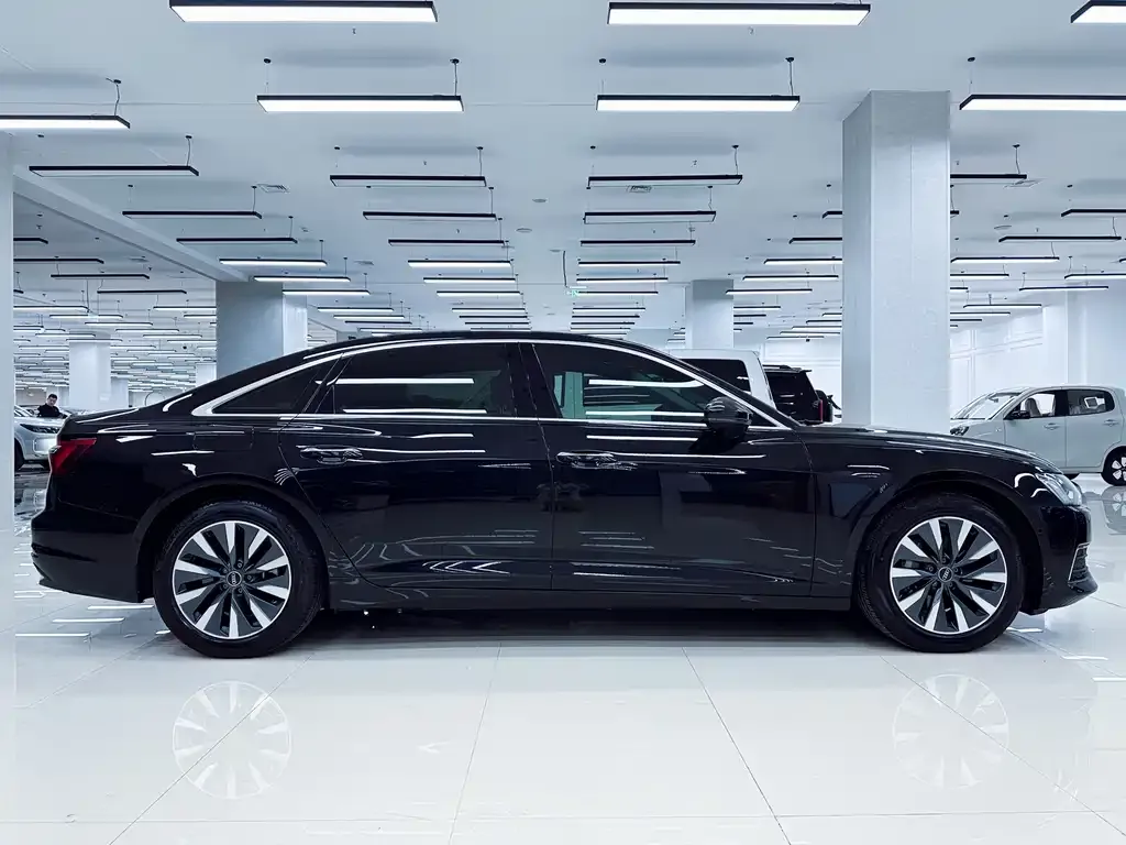 Audi A6L — фото 3