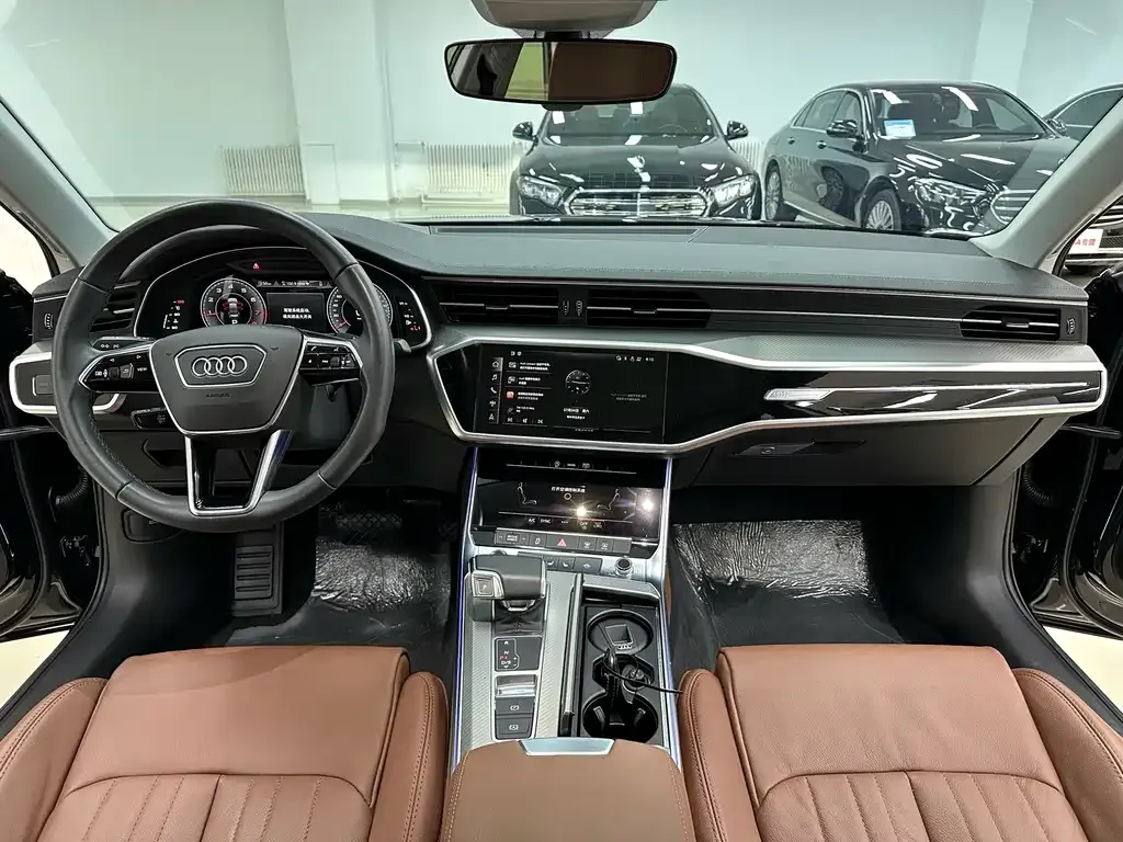 Audi A6L — фото 7