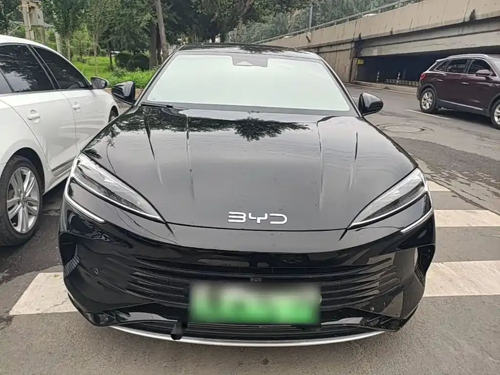 BYD Seal — фото 3