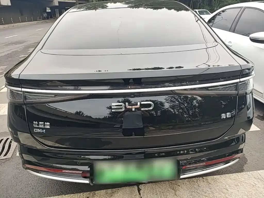 BYD Seal — фото 10