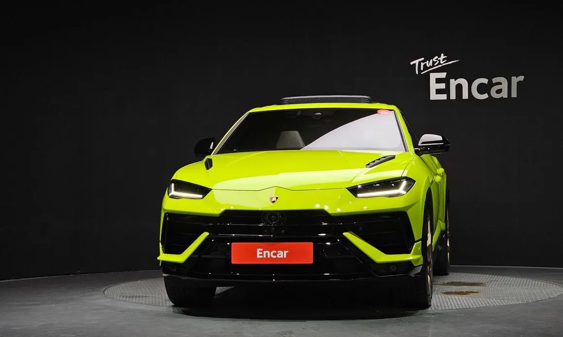 Lamborghini Urus 2023 из KR, фото 2