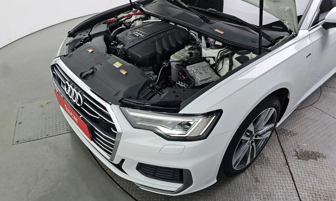 Audi A6 — фото 6