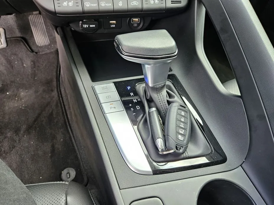 Hyundai AVANTE — фото 9