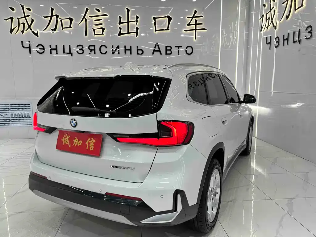 BMW X1 — фото 2