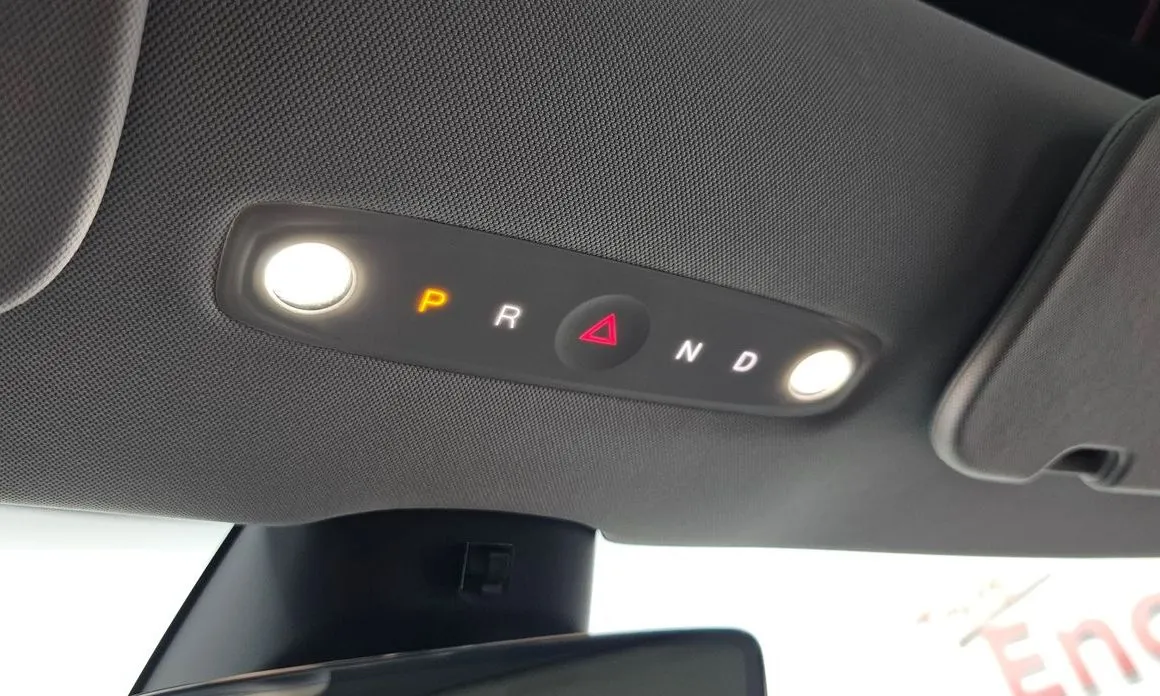 Tesla Model 3 — фото 10