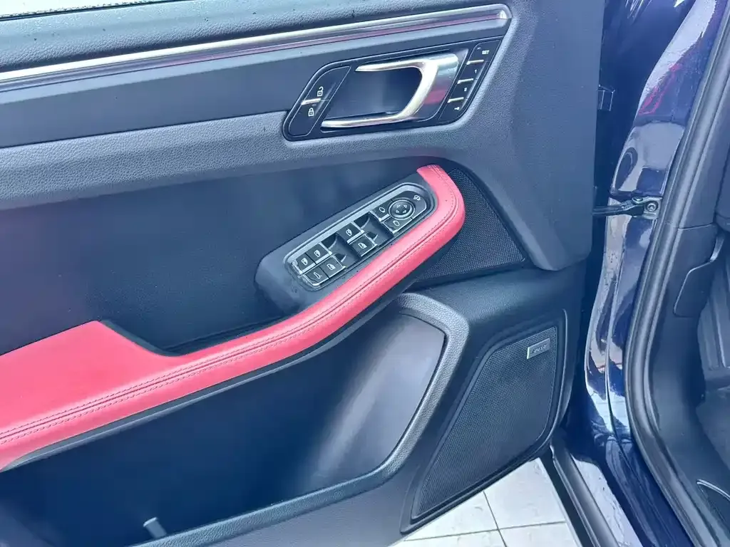 Porsche Macan 2022 из CN, фото 6