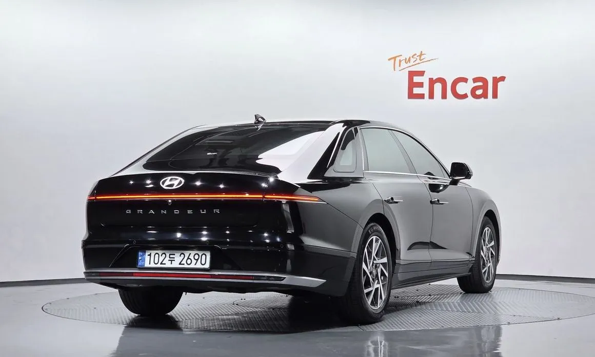 Hyundai Grandeur 2023 из KR, фото 2
