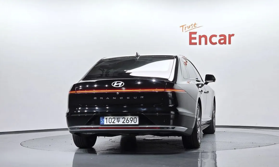 Hyundai Grandeur 2023 из KR, фото 4