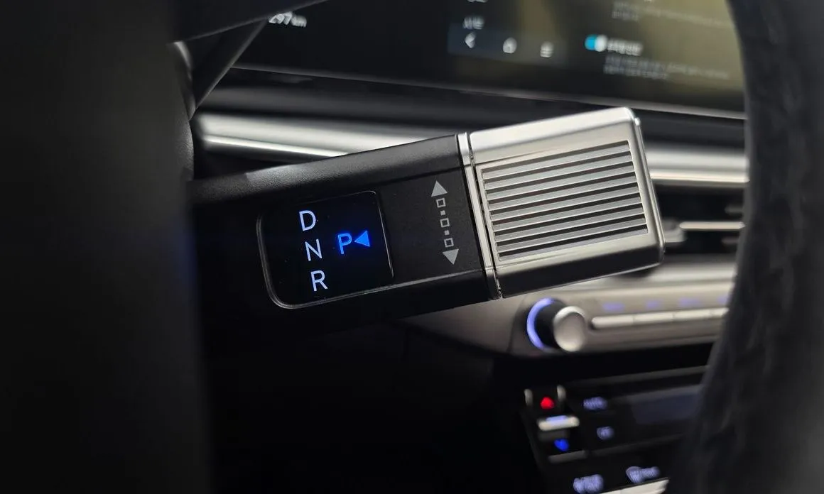 Hyundai Grandeur 2023 из KR, фото 3