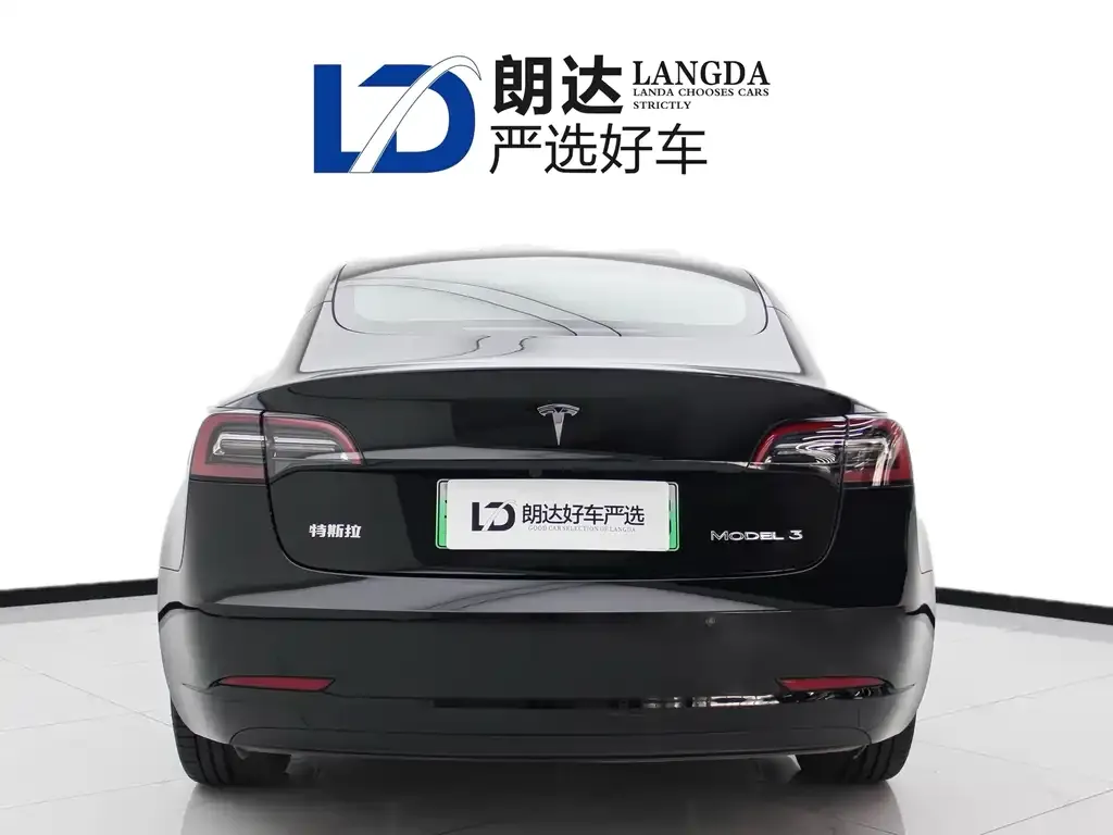 Tesla Model 3 — фото 5