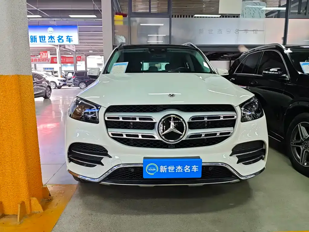 Mercedes-Benz GLS — фото 7