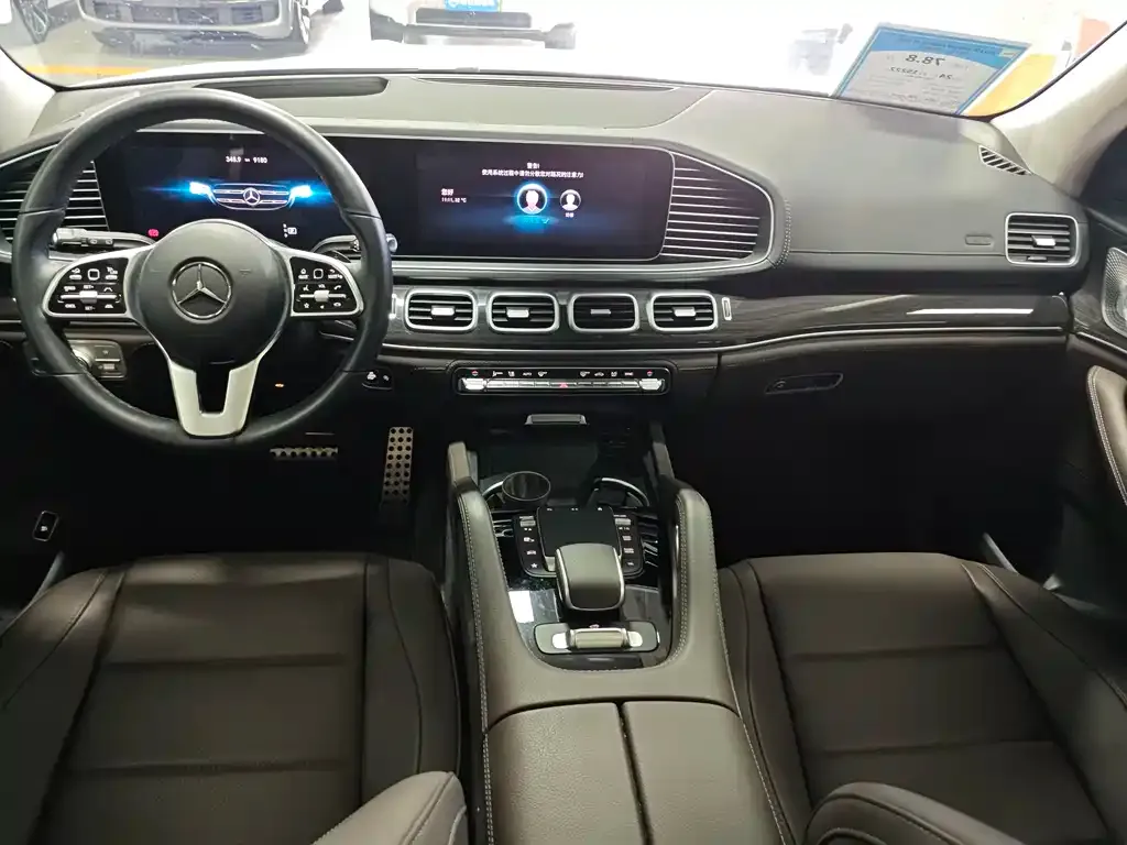 Mercedes-Benz GLS — фото 2