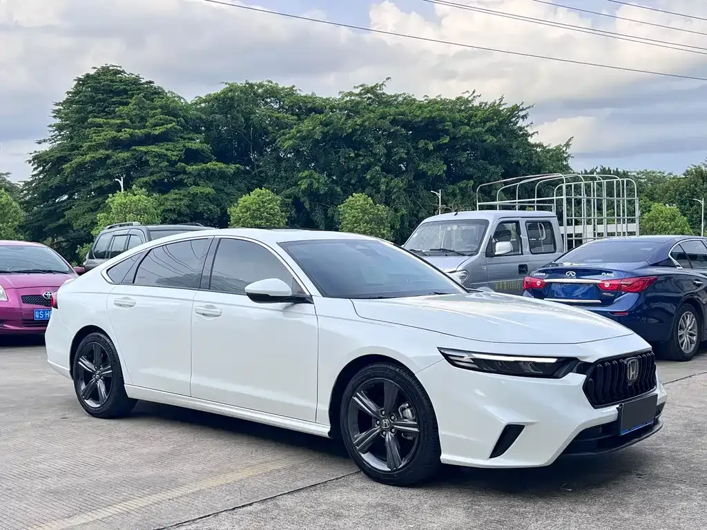 Honda Inspire 2024 из CN, фото 7