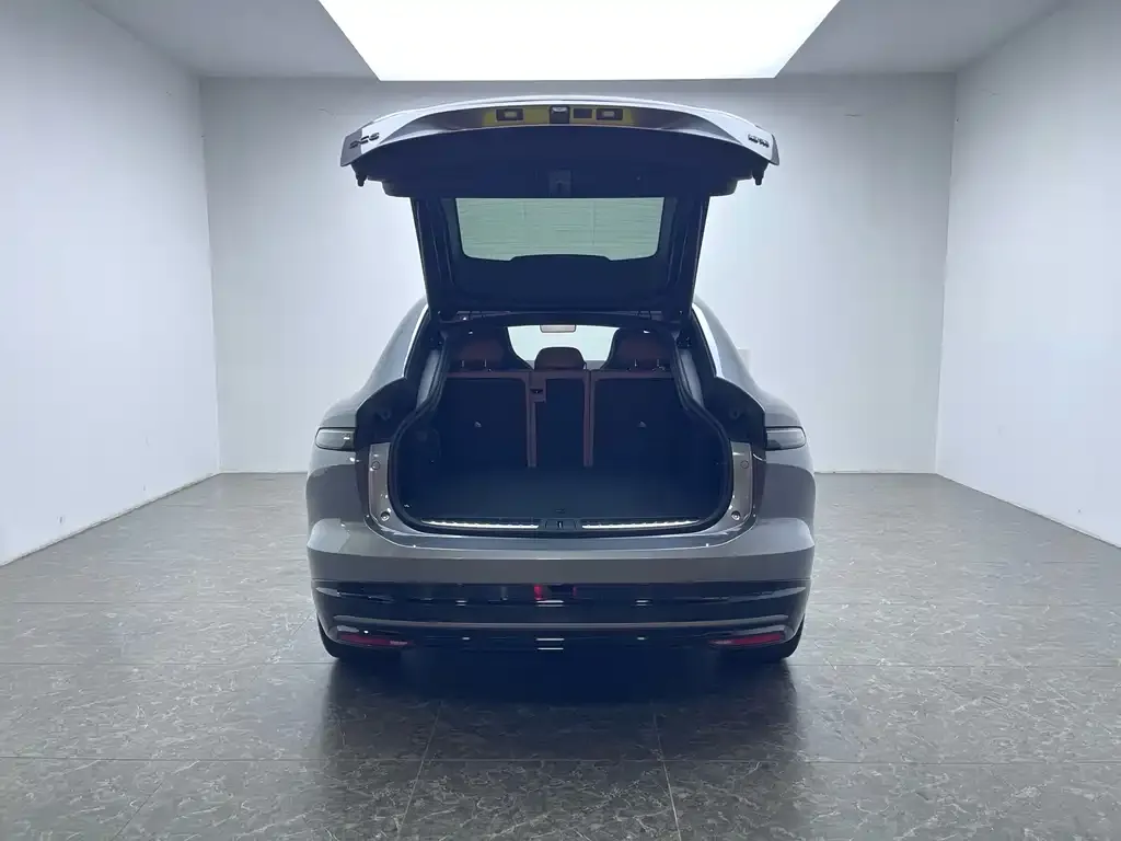 NIO EC6 — фото 10
