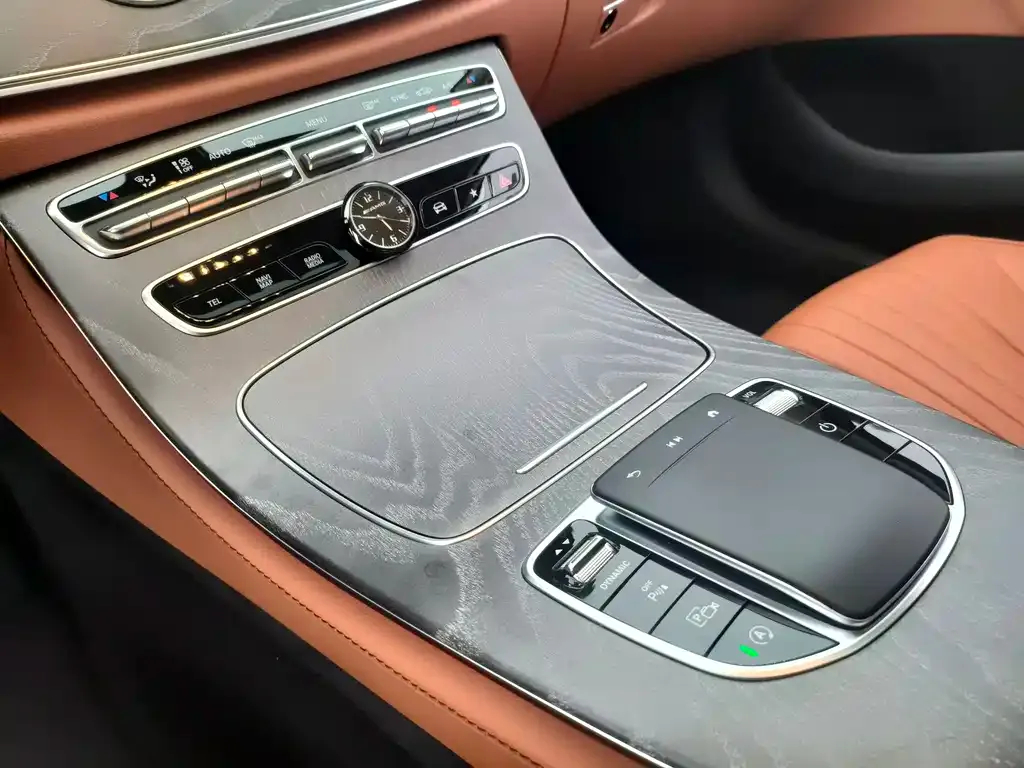 Mercedes-Benz CLS — фото 9