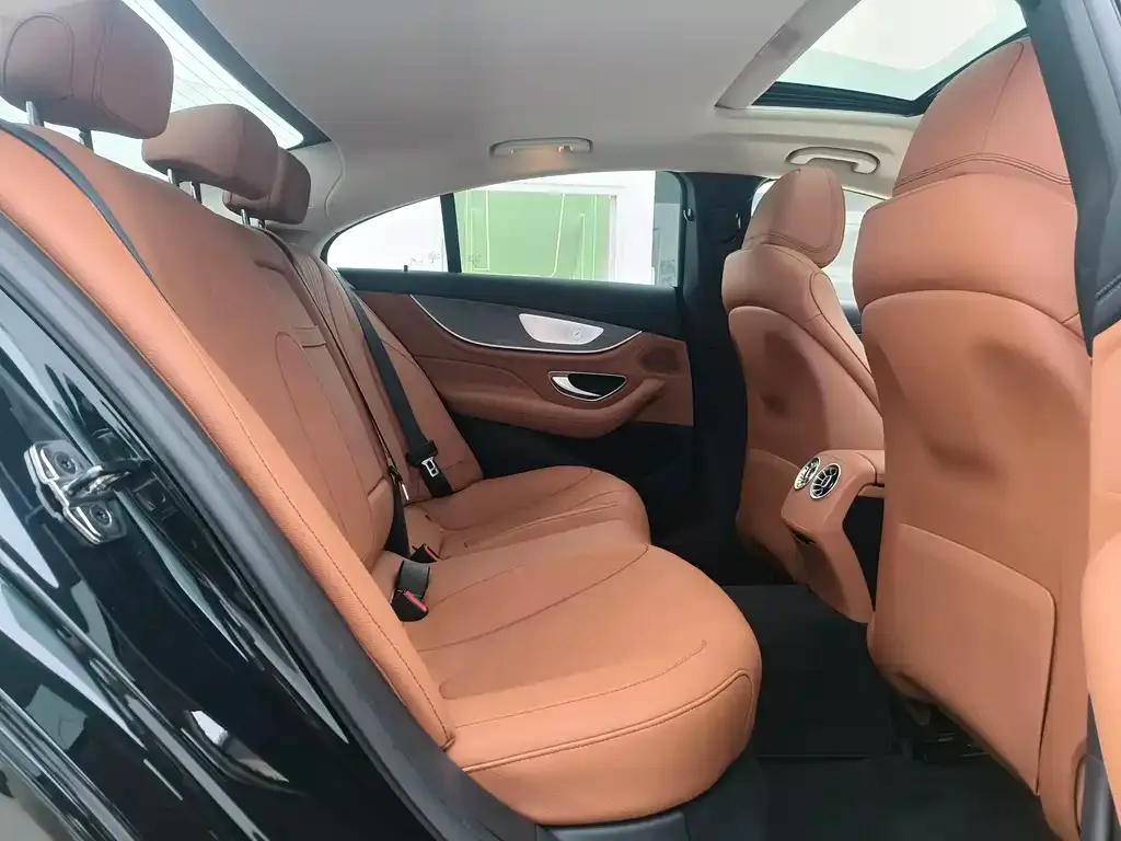 Mercedes-Benz CLS — фото 8