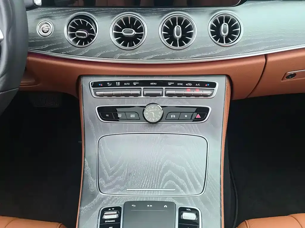 Mercedes-Benz CLS — фото 4