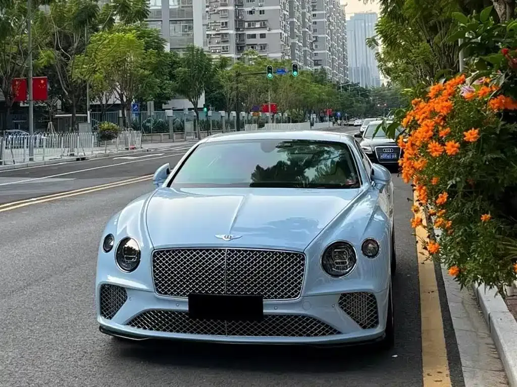 Bentley Continental — фото 1