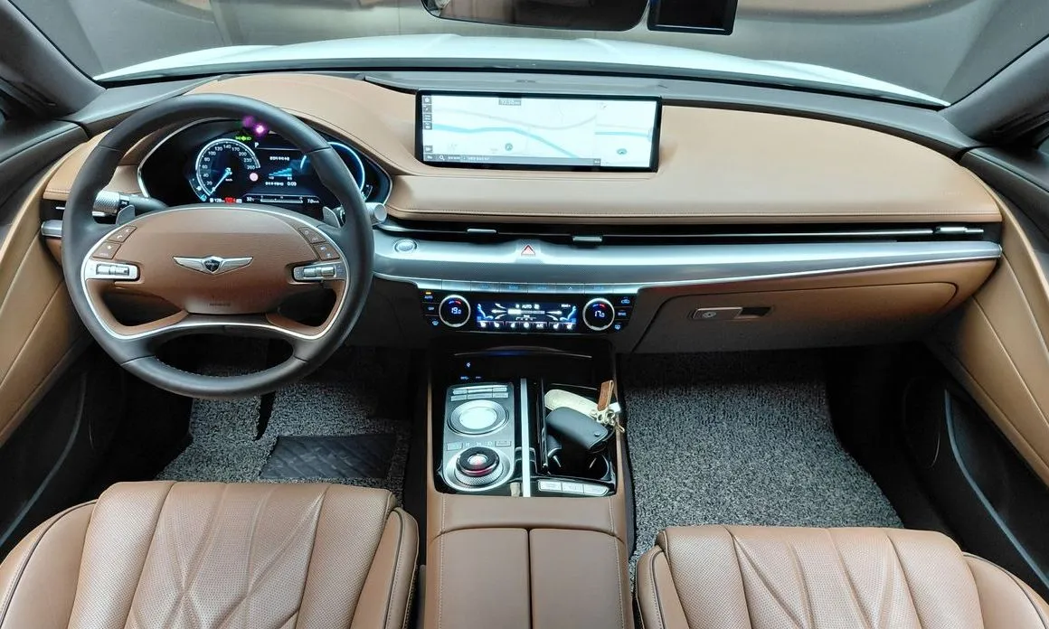 Genesis G80 — фото 10
