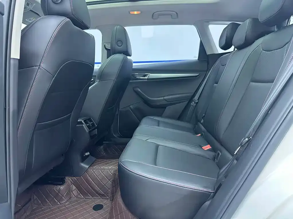 Skoda Karoq — фото 4