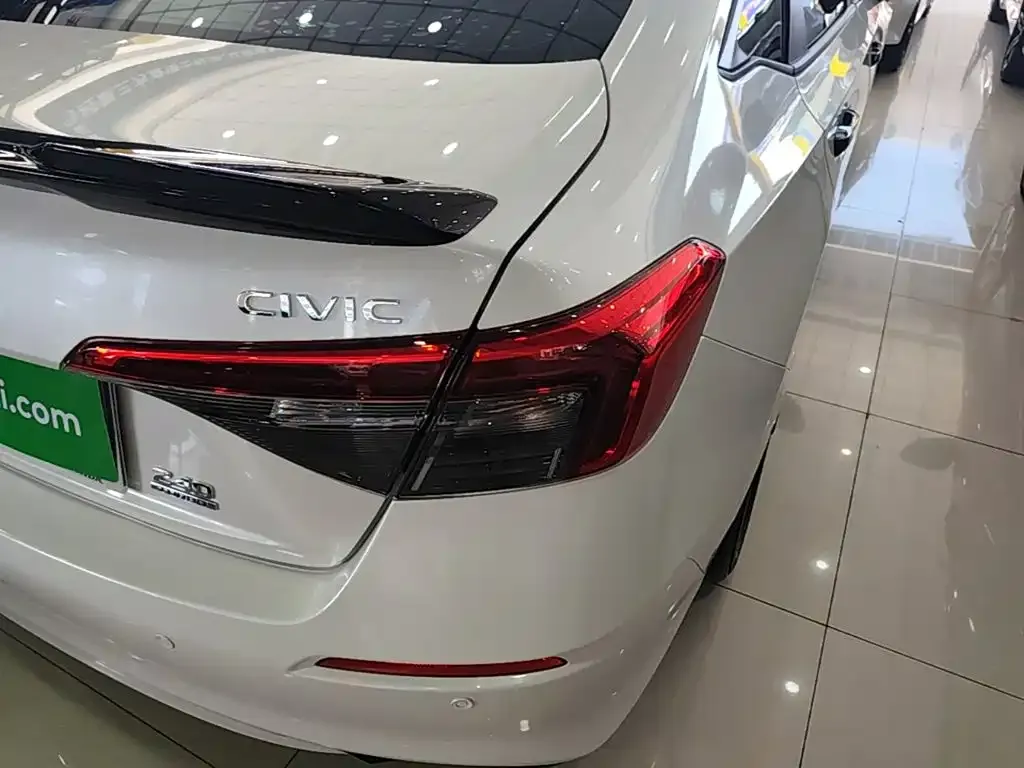 Honda Civic — фото 4