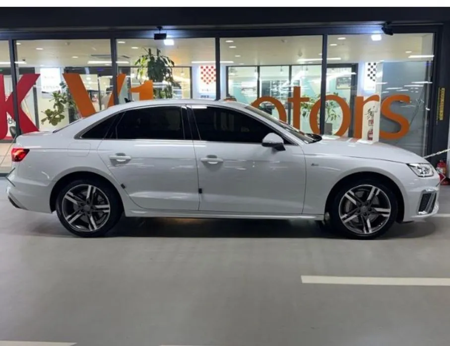 Audi A4 2021 из KR, фото 10