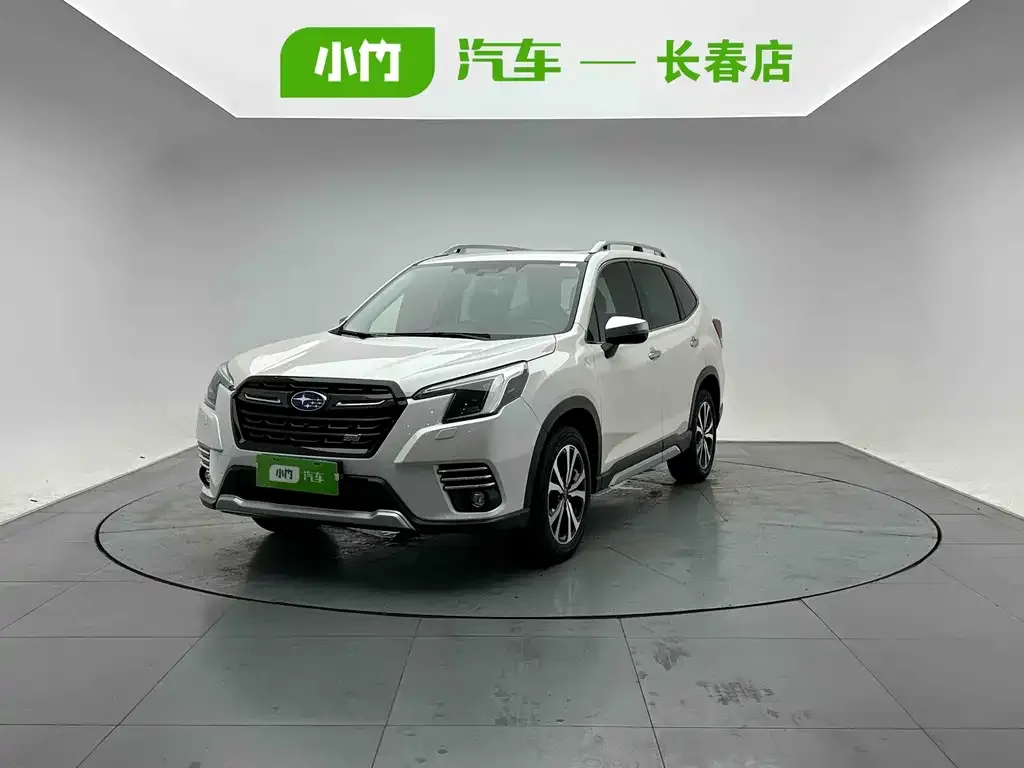 Subaru Forester — фото 1