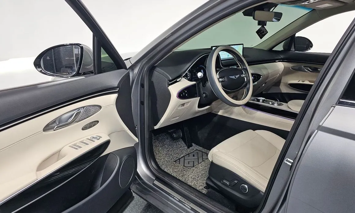 Genesis GV70 — фото 10