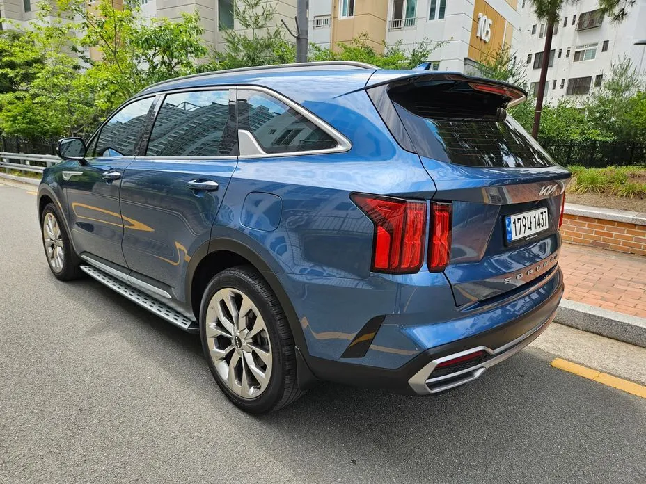 Kia Sorento — фото 10