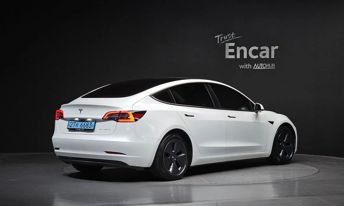 Tesla Model 3 — фото 6