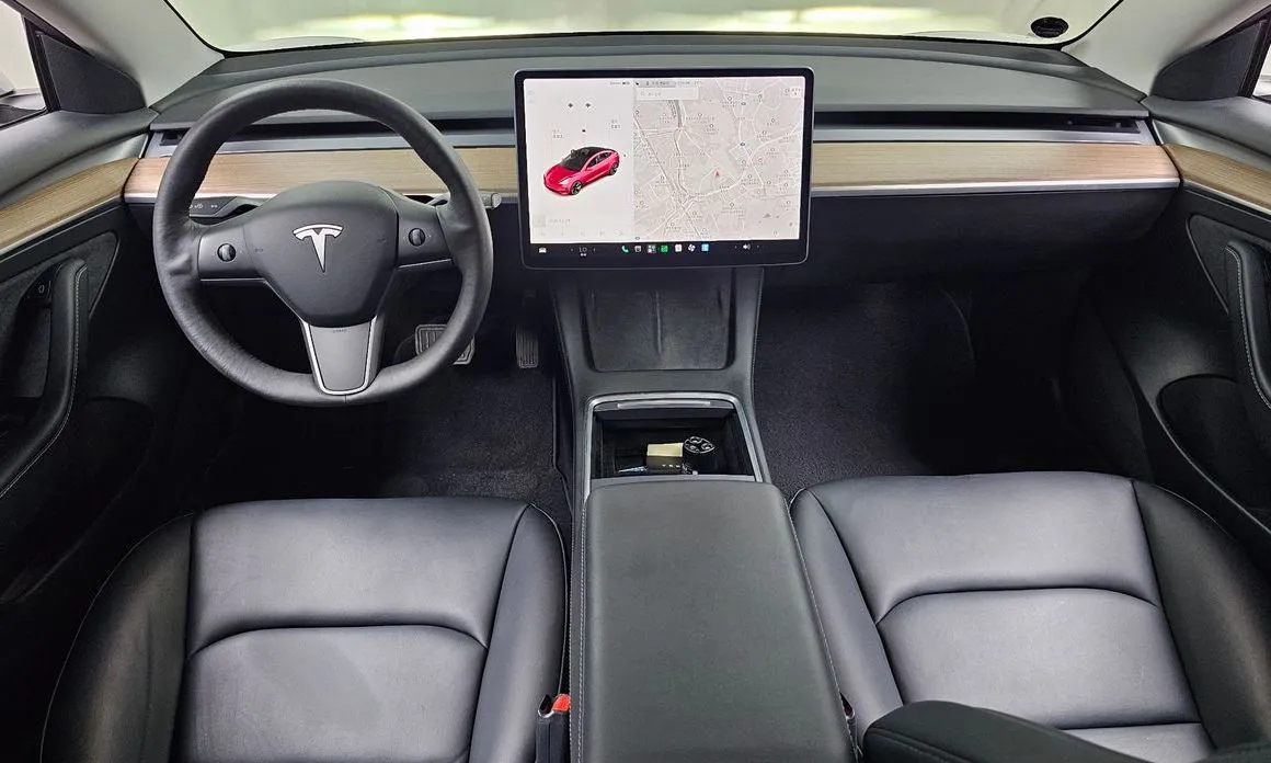 Tesla Model 3 — фото 9