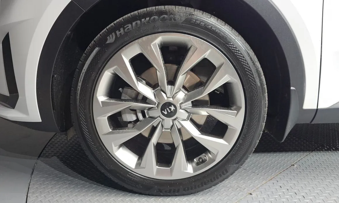 Kia Sorento — фото 5