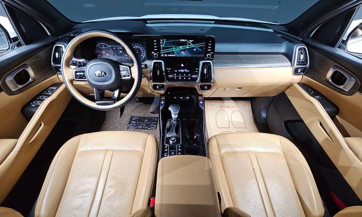 Kia Sorento — фото 10