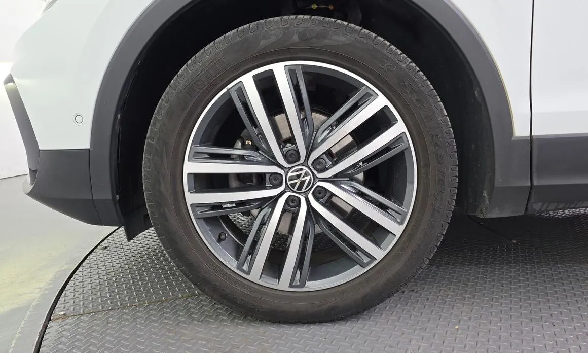 Volkswagen Tiguan 2023 из KR, фото 9