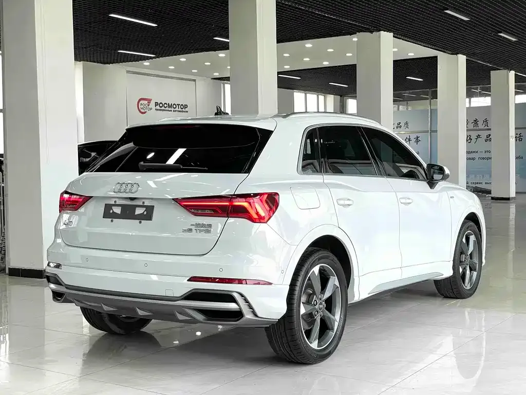 Audi Q3 — фото 6